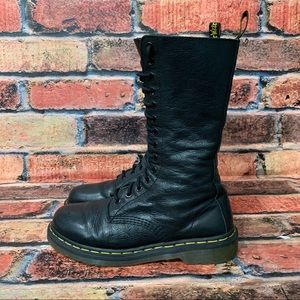 Dr. Martens Virginia Side Zipper Boots